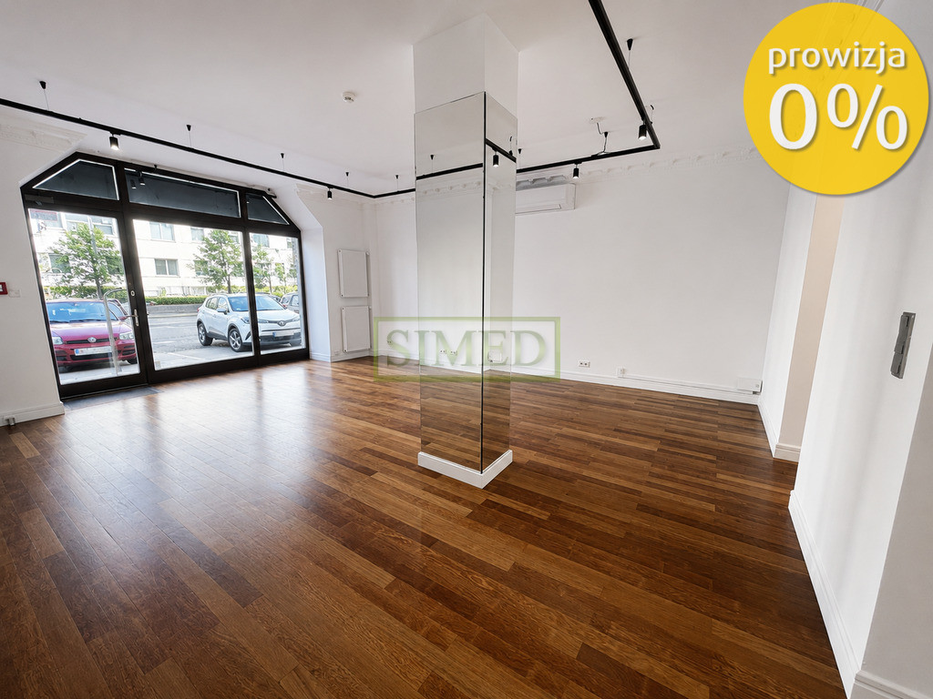 Salon, sklep, usługi dla prestiżowej firmy Centrum